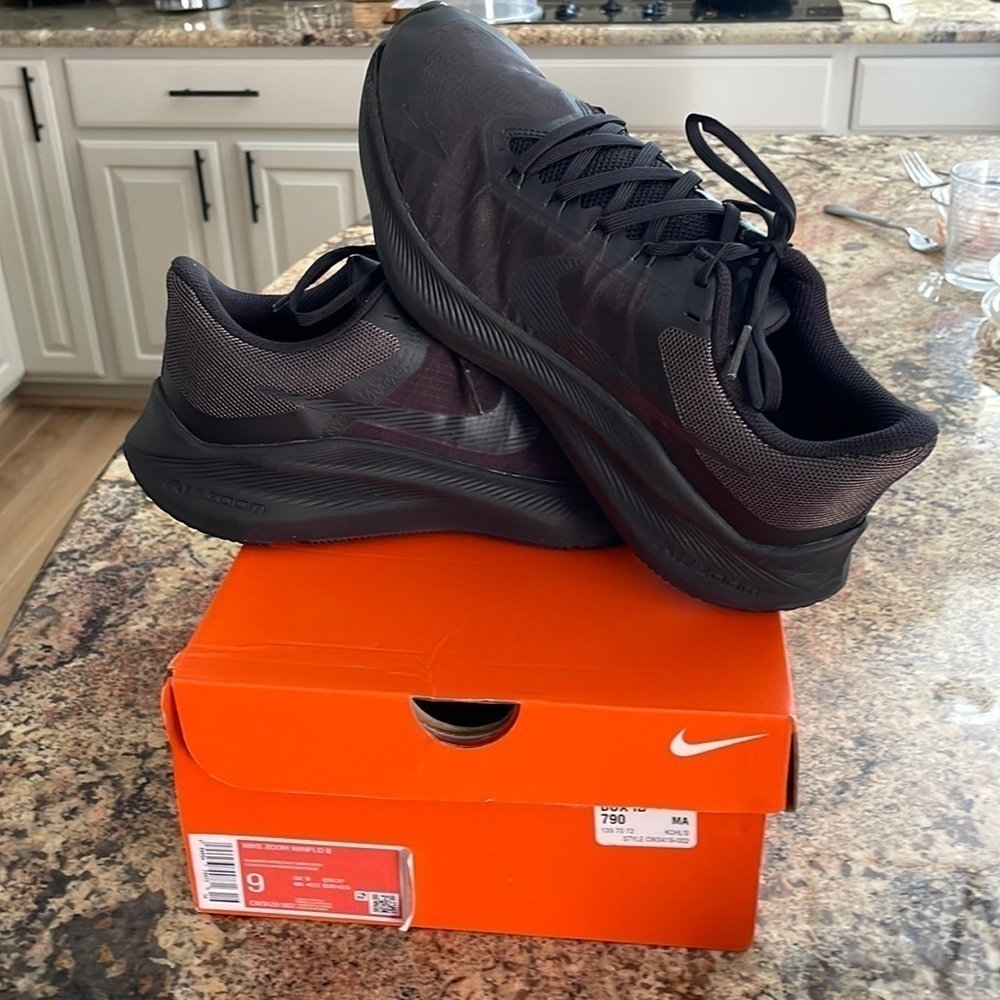 Nike Zoom Winflo 8 men’s size 9 - Picture 4 of 9